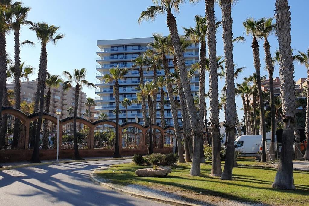 Apartamento En Primerisima Linia De Playa Lägenhet Oropesa del Mar Exteriör bild